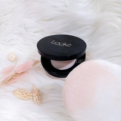 review-holy-smooth-and-blur-loose-powder-looke-cosmetics