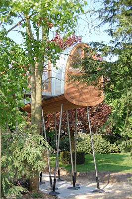 The Froschkönig Treehouse by Baumraum