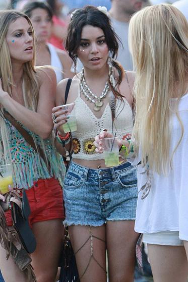 Vanessa Hudgens at The 2011 Coachella Valley Music