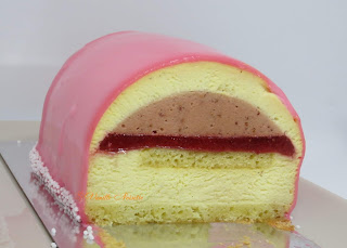 Bûche vanille fraise 