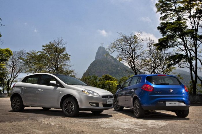 car on Fiat Bravo 2013