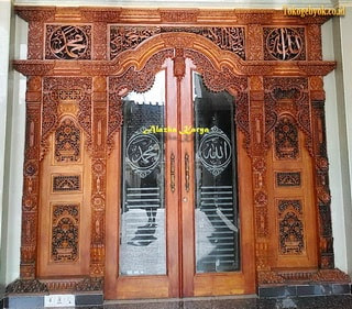 Gebyok Kaligrafi Pintu  Kaca  Untuk Masjid  Alazkakarya