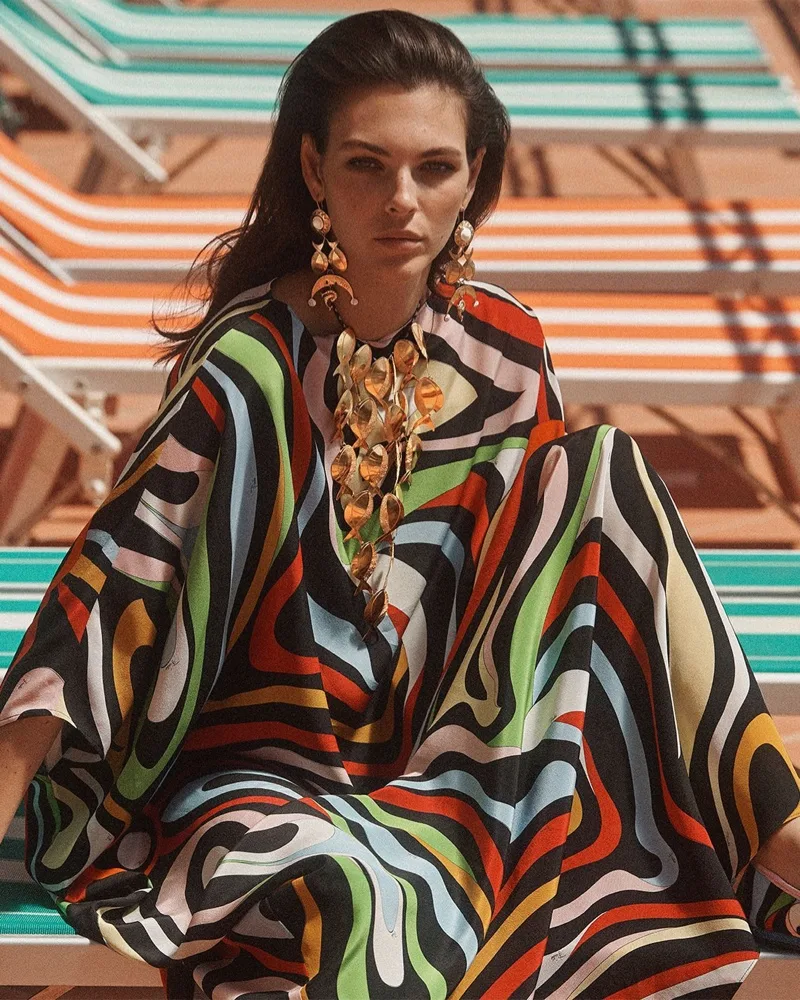 Exuding 1960s glamour, Vittoria Ceretti fronts Pucci La Grotta Azzurra 2022 campaign