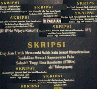 https://www.sekolahstikes.com/2019/12/kumpulan-contoh-judul-proposalskripsi.html