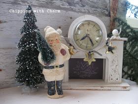 Chipping with Charm:  Mini Faux Fireplace...http://chippingwithcharm.blogspot.com/