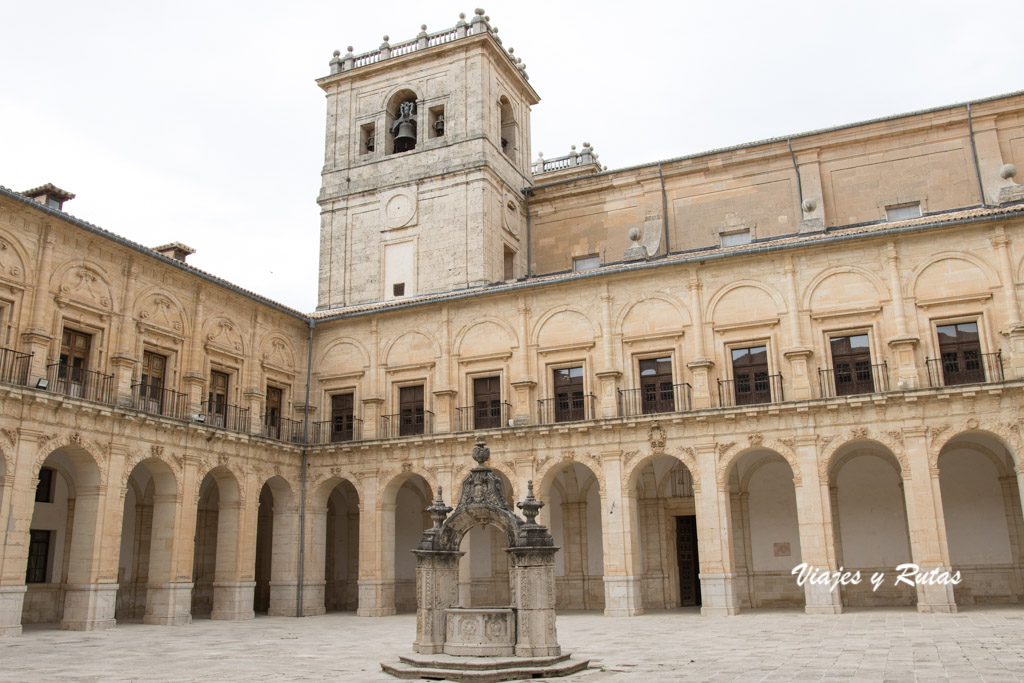 Claustro del Monasterio de Uclés