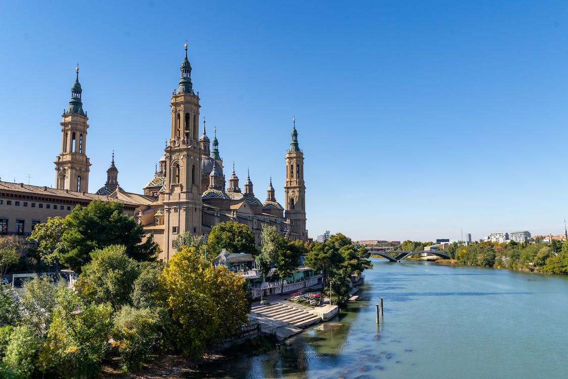 Cintas de la Medida de la Virgen del Pilar de Zaragoza: significado y dónde  comprarlas - Enjoy Zaragoza