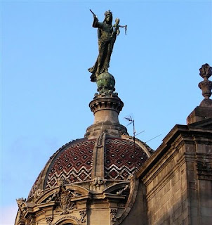 estatua merce barcelona