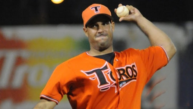 Raúl Valdés lanzó el miércoles apenas el cuarto juego completo en la presente temporada de la liga de béisbol dominicano para impulsar a los Toros del Este a una victoria por 9-3 sobre las Águilas Cibaeñas