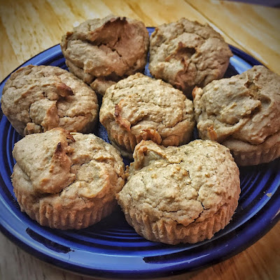 banana muffins, clean eating, Flourless muffins, healthy cooking, healthy recipes, recipe thursday, vegan recipes, vegan snacks, vegetarian snacks, 