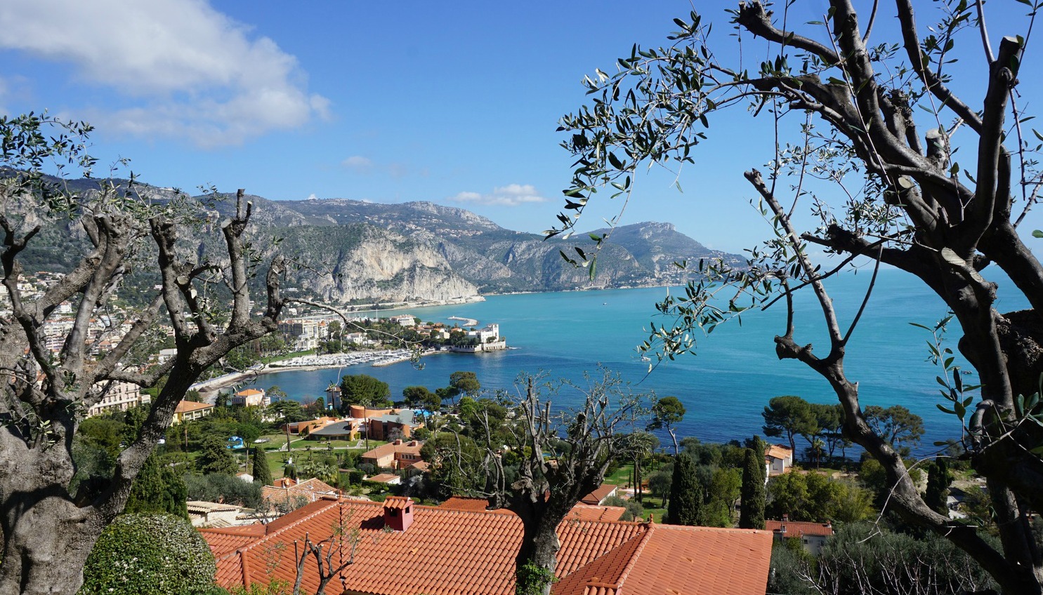 View from the top of the isthmus of Saint-Jean