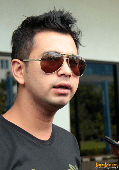 Ibunda Raffi Ahmad Menangis, Saat di Kantor BNN