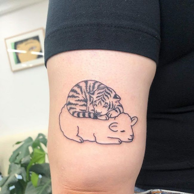 Tatuagens de ovelha - 25 ideias para as mulheres