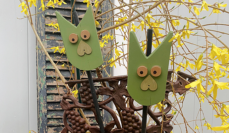 Scrap Wood Owl Garden Stakes