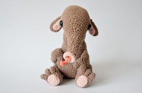 Krawka: Anteater crochet pattern, cute baby animal pattern by Krawka
