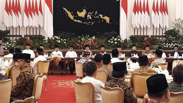 Buka Puasa Bersama, Jokowi Kembali Kecam Aksi Terorisme Libatkan Anak