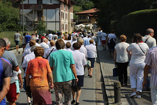 Procesión en las fiestas de El Regato