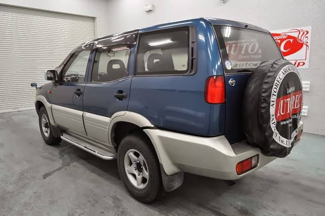 1997 Nissan Mistral 4WD for Zimbabwe to Beitbridge