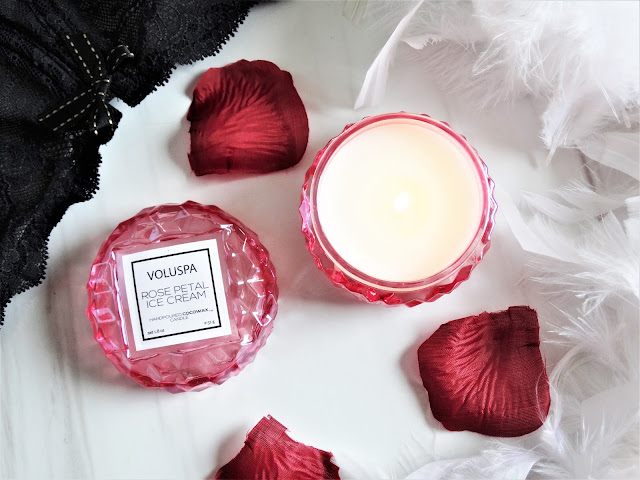 avis Rose Petal Ice Cream Voluspa, collection rose voluspa, bougie voluspa, acheter bougie voluspa, blog bougie, ma jolie bougie, candle review, bougie parfumee