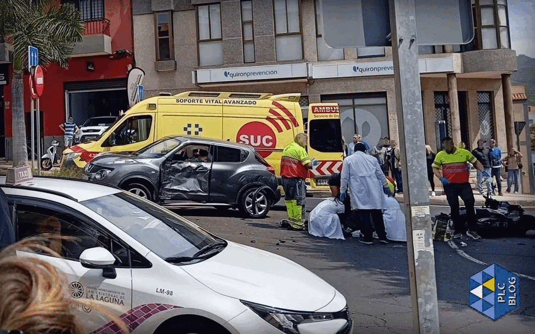 Recursos de emergencia y seguridad en el lugar del accidente (Fotos: Policía Local de Canarias Blog).