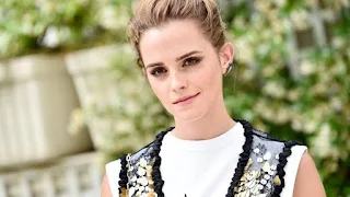 Conheça a coleção de carros de luxo de Emma Watson