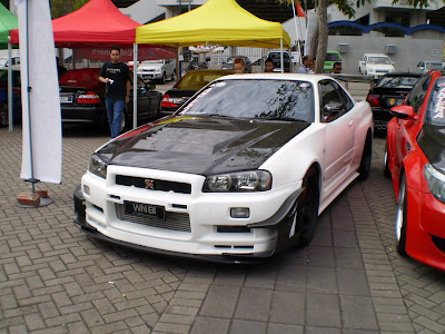 Nissan Skyline R34 racing style