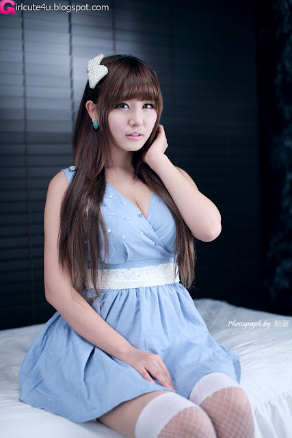Ryu-Ji-Hye-Blue-and-White-Dress-05-very cute asian girl-girlcute4u.blogspot.com