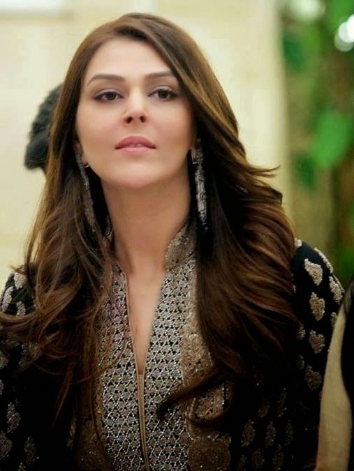 Sana Bucha Complete Biography & Beautiful Images,Pictures & Photos Gallery