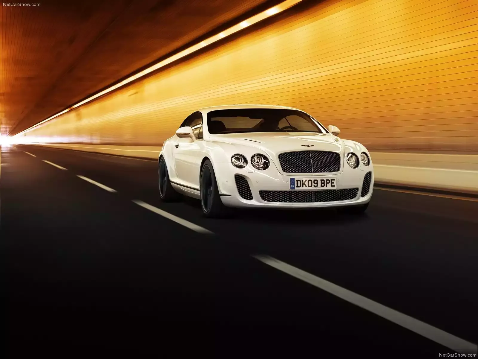 Hình ảnh xe ô tô Bentley Continental Supersports 2010 & nội ngoại thất