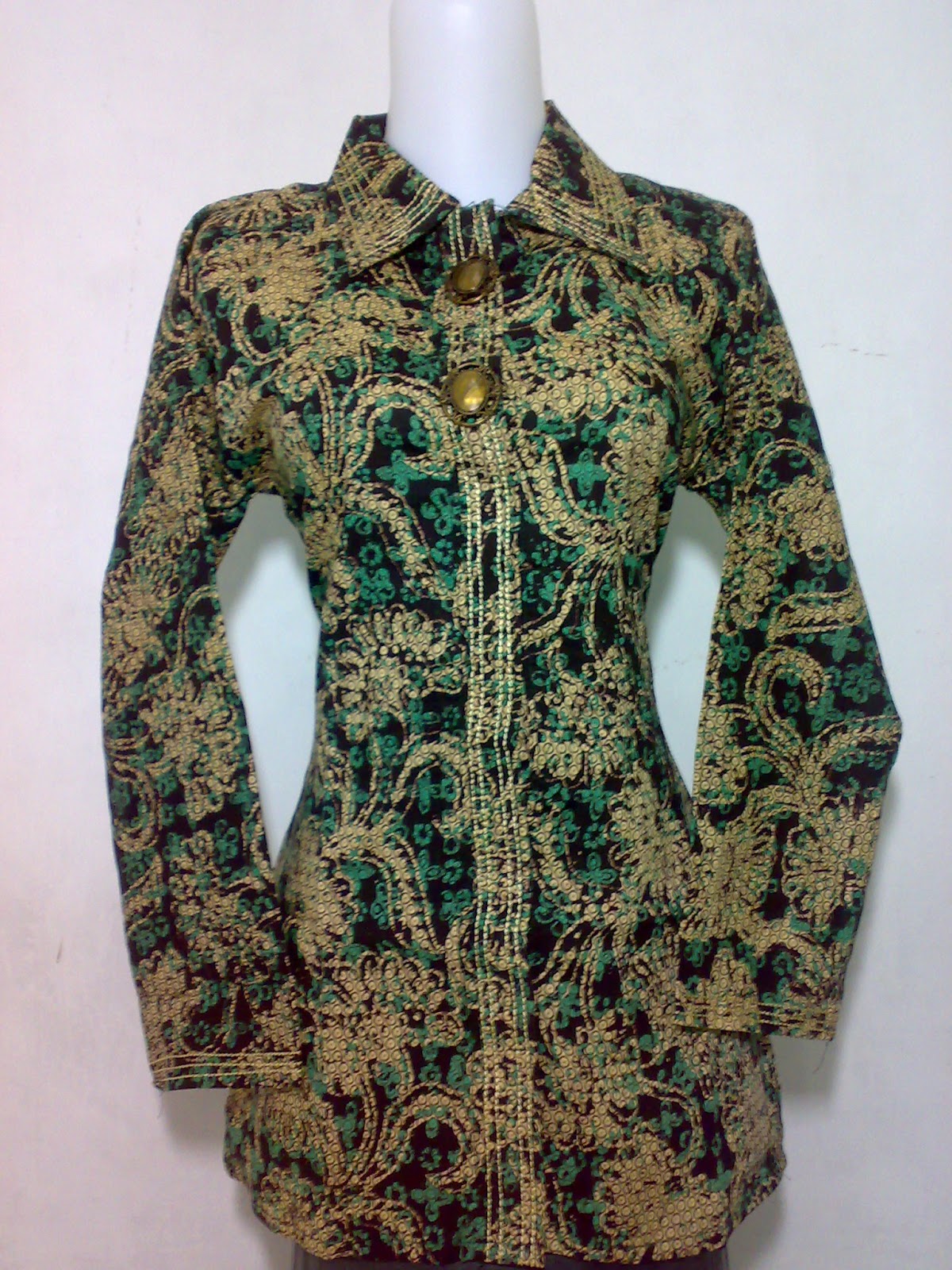 Model Kemeja Batik: Model Baju Kemeja Batik Wanita