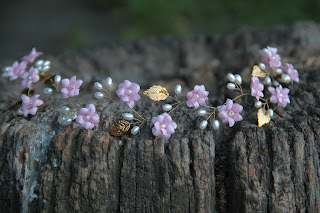 golden crown, pearl headband