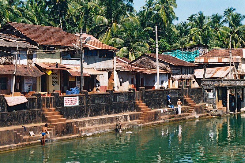 10 Best Backpacking Destinations in India | The public baths in the centre of the town, Gokarna, India 