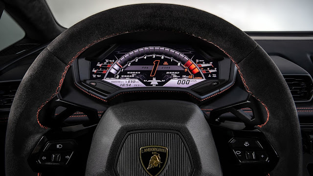 Lamborghini Huracan EVO Interior Cockpit