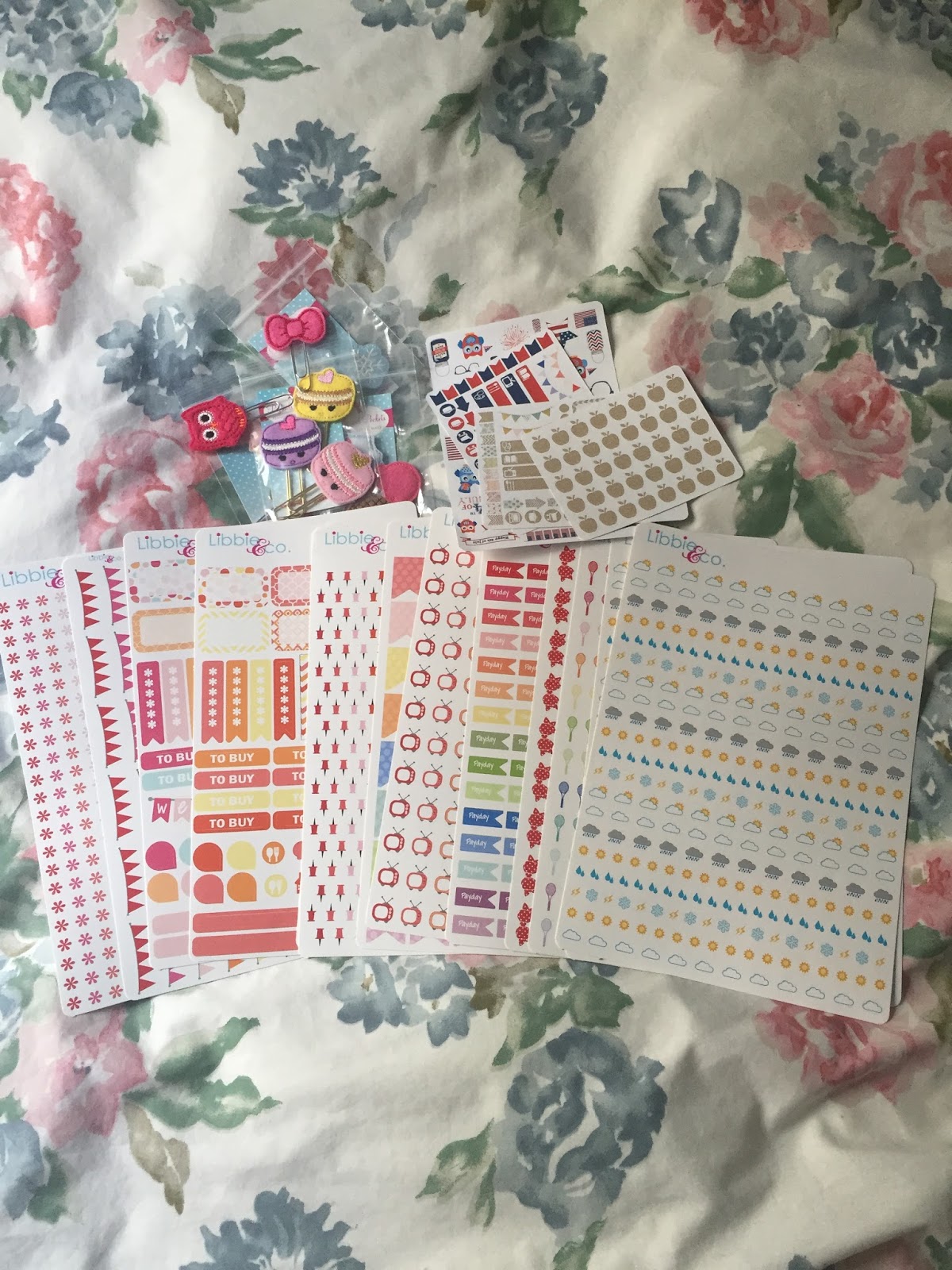 Forks and Brushes: Etsy Stickers Haul 3 and Stickers on the go tips