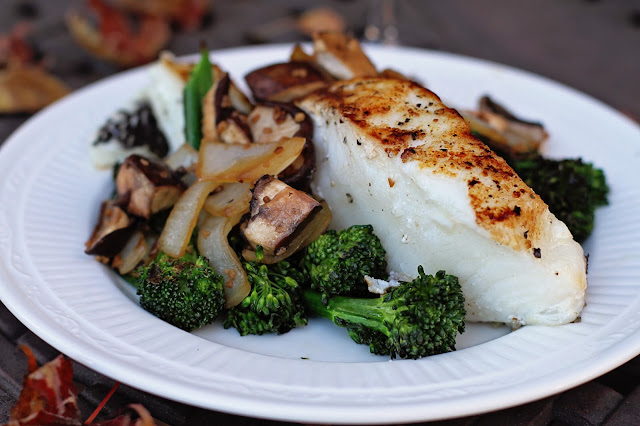 Foil Packet Steamed Sea Bass with Vegetables