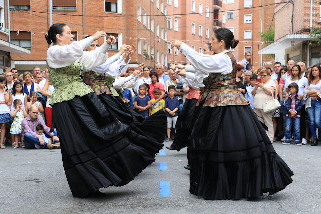 Grupo de danzas y gaitas Doces Lembranzas