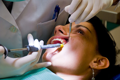 Răng sâu tới tủy phải làm cách nào để bảo toàn răng?-2