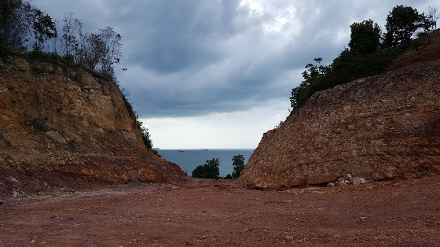 Jalan Masuk Pantai Jabu Barelang Batam