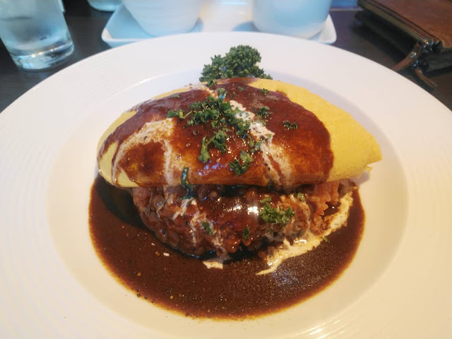 デミグラス ふわとろオムライス