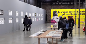 Guerrilla Girls, El Matadero, Exposiciones, temporales, Madrid, Feminismo, Performance, Arte contemporáneo, Grupo feminista, Coleccionistas, Mujeres, Artistas, Xabier Arakistain, Mujeres en las artes visuales, 