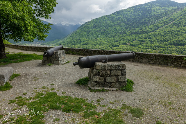 Canon obusier de 0,16 — 16 cm — type 1827 à Conflans (Savoie)