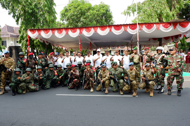 KodimKaranganyar - Karnaval Mobil Hias Sambut HUT ke 102 Kabupaten Karanganyar