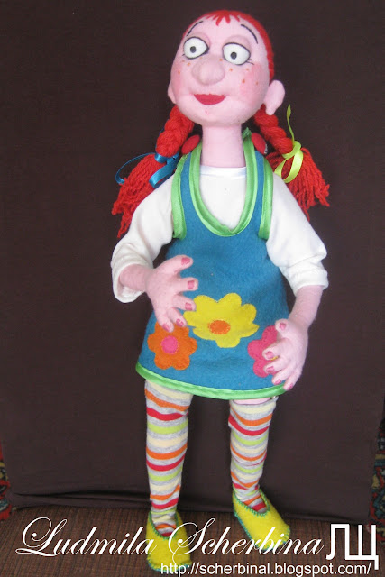 Текстильная шарнирная кукла Пеппи Длинный Чулок