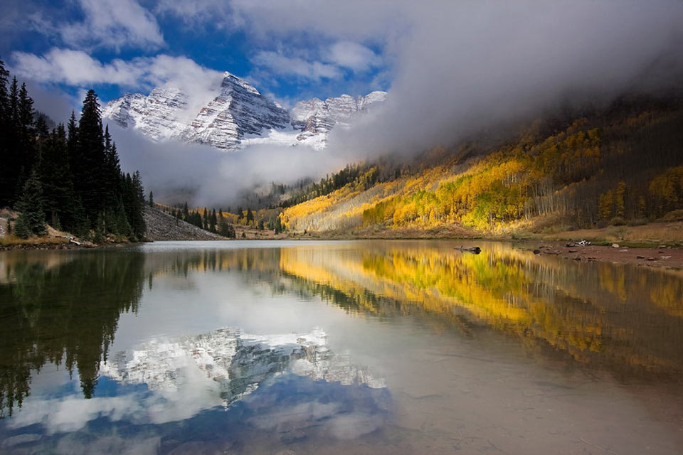 Rocky Mountain USA Signs of Fall