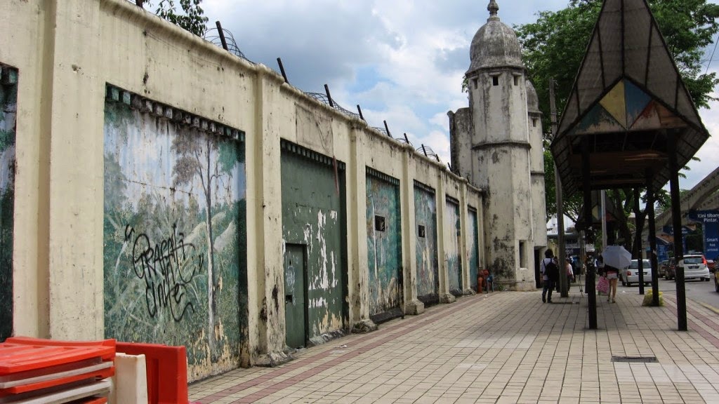 9 LOKASI 'BERHANTU' DI MALAYSIA  LENSA HIDUP