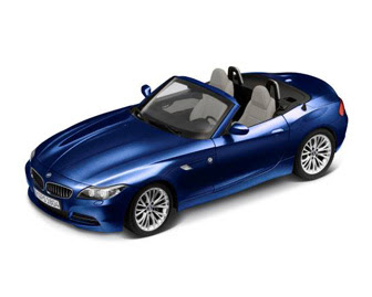 miniature Roadster BMW Z4 blue