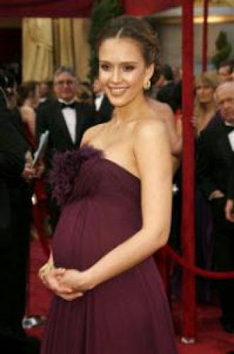 Jessica Alba Gained 60 Pounds First Pregnancy