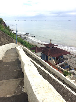 steps at the Farallon Dillon