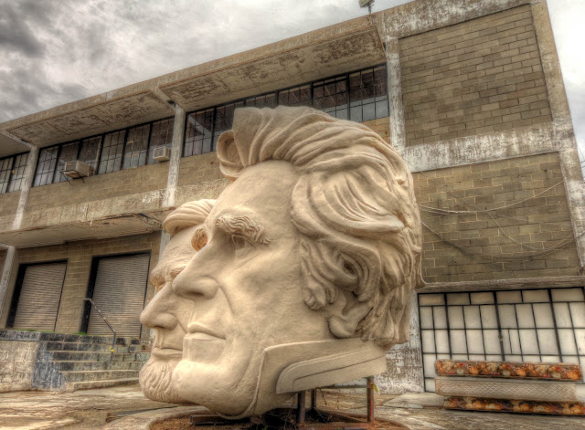 Presidents Heads of David Adickes SculpturWorx - Houston, Texas - 1 