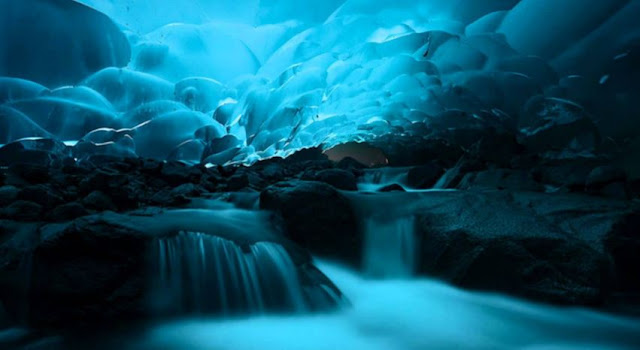 Mendenhall Ice Caves